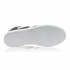 NewRun Baskets / Sneakers Homme Noir -Baskets / Sneakers Soldes 01W043806G