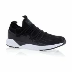 NewRun Baskets / Sneakers Homme Noir -Baskets / Sneakers Soldes 01W045609B